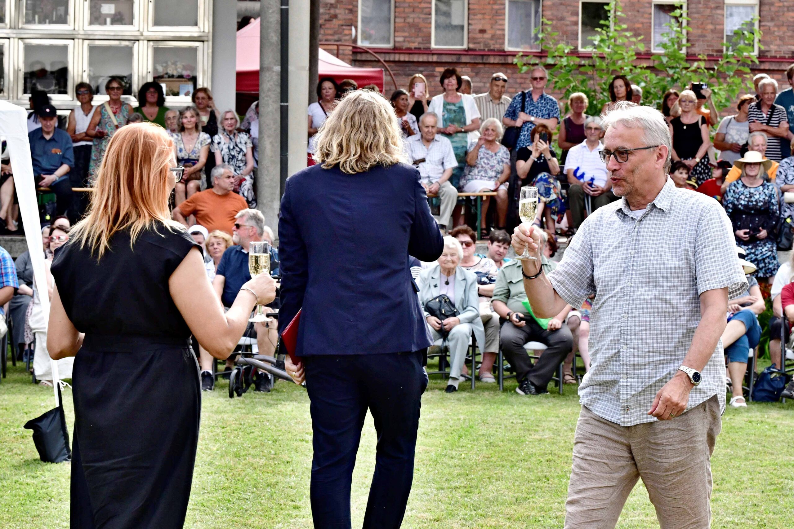 Vzpomínka na chvíle s 1. koncertem zvonohry z fotografií Patricka Marka